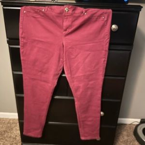 Plus size jeggings. color: plum